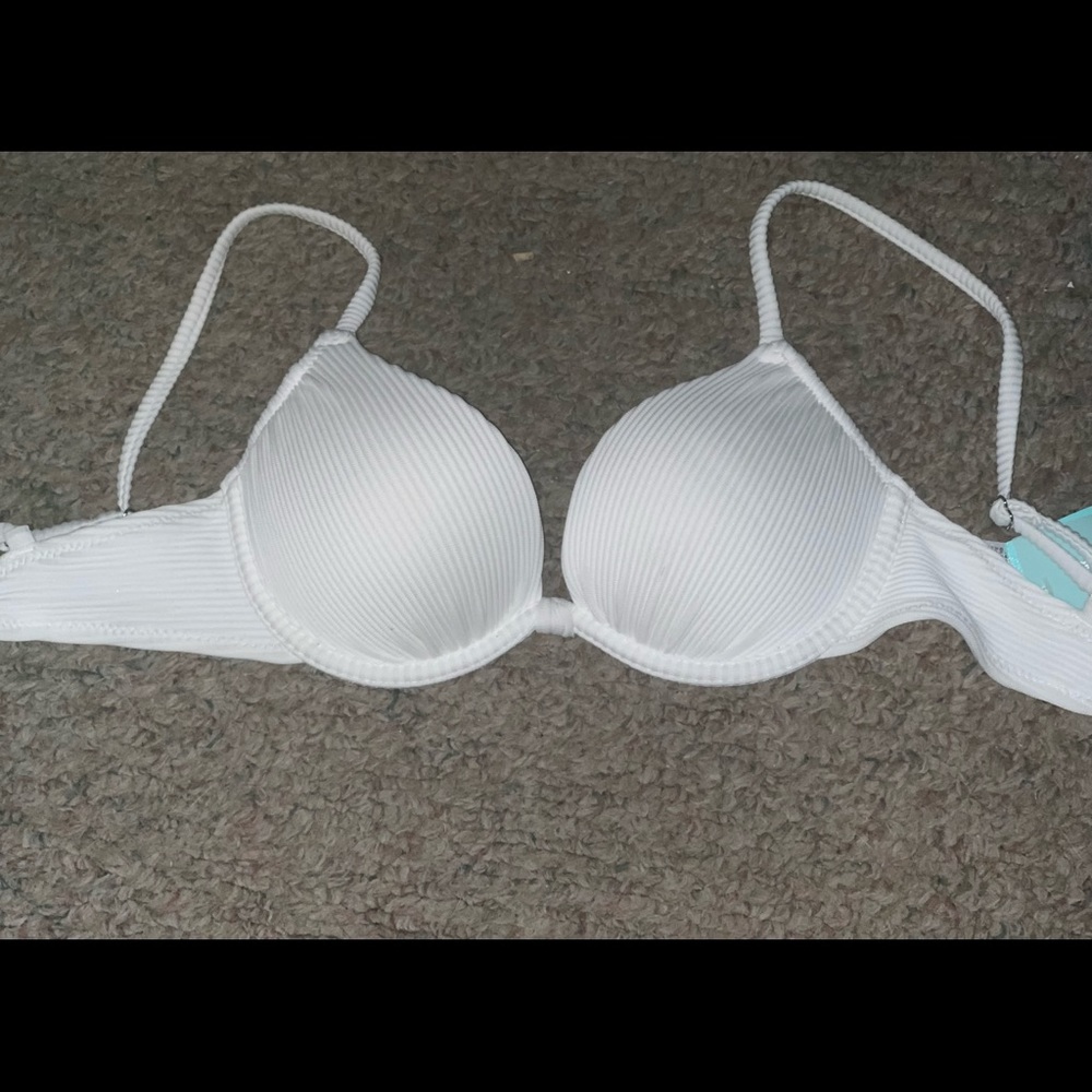 H&M bathing suit top
